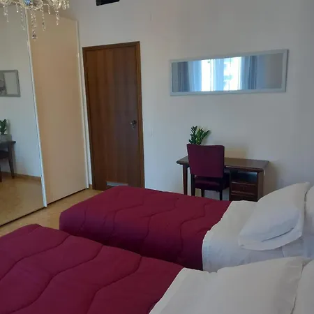 Casa Porta Vescovo 12 Verona *